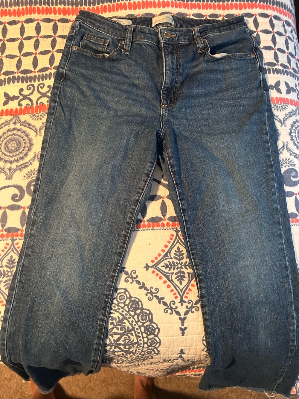 Universal Thread Straight Leg Women's Denim Jeans in Blue